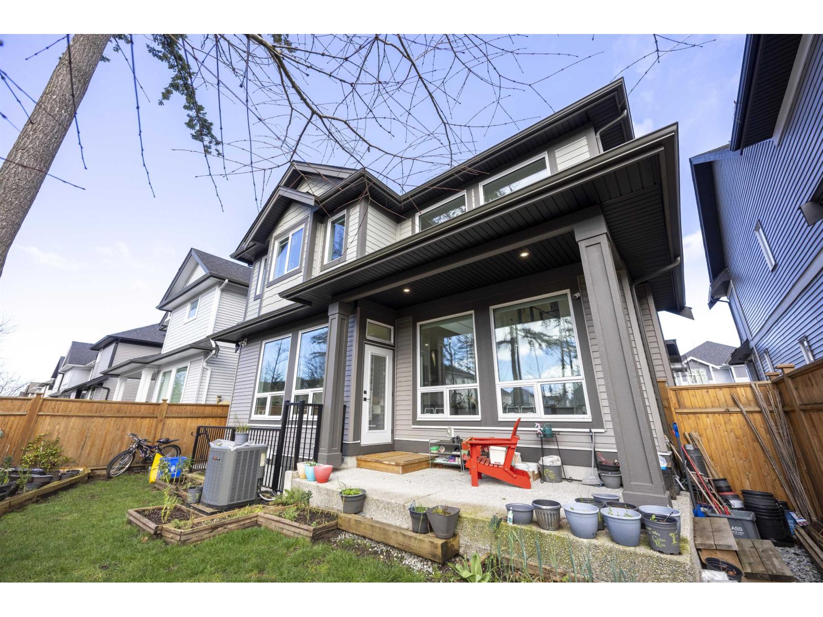 20530 77a Avenue, Langley, British Columbia  V2Y 4K3 - Photo 3 - R3089152