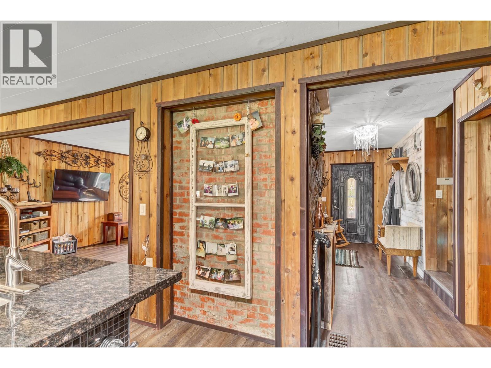 179 Springbend Road, Enderby, British Columbia  V0E 1V3 - Photo 10 - 10376993