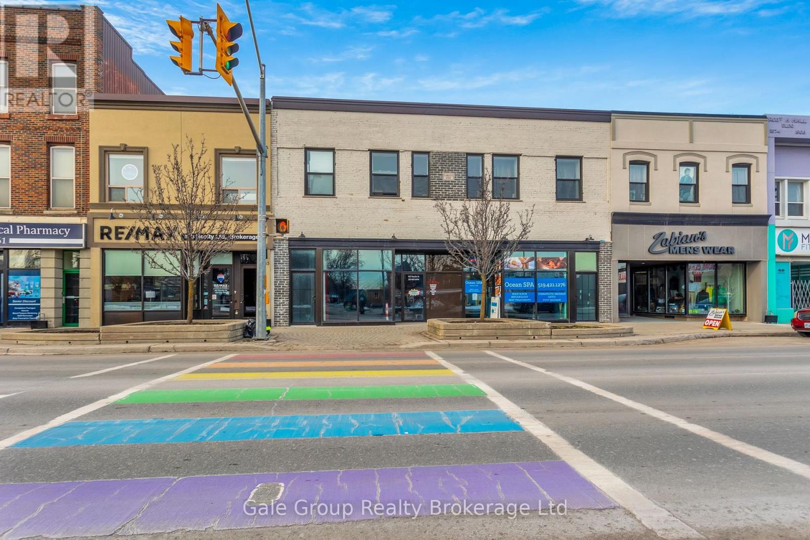 467 Dundas Street, Woodstock, Ontario  N4S 1C2 - Photo 1 - X12852824