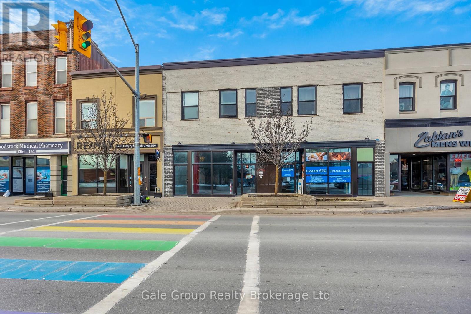 467 Dundas Street, Woodstock, Ontario  N4S 1C2 - Photo 2 - X12852824