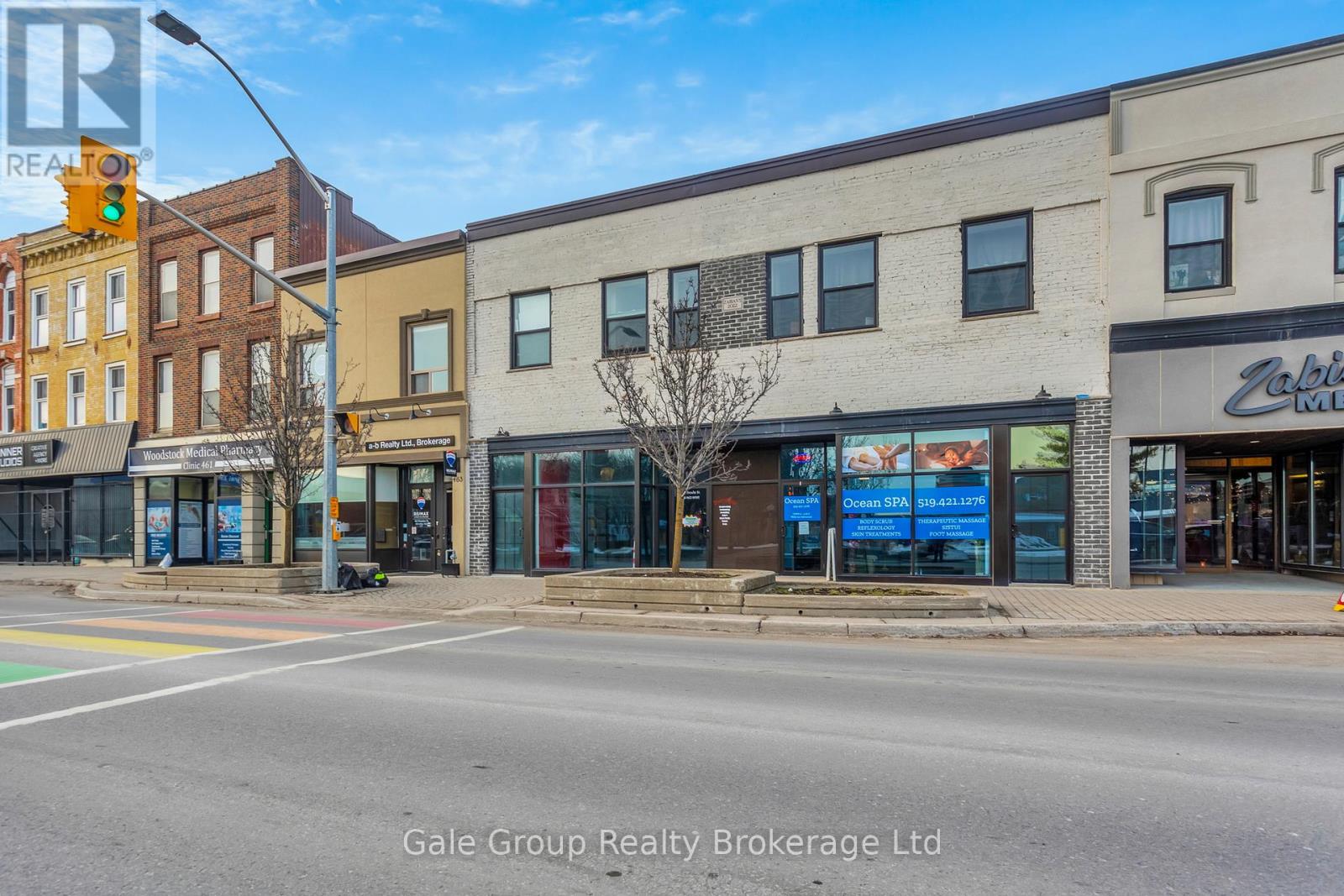 467 Dundas Street, Woodstock, Ontario  N4S 1C2 - Photo 3 - X12852824