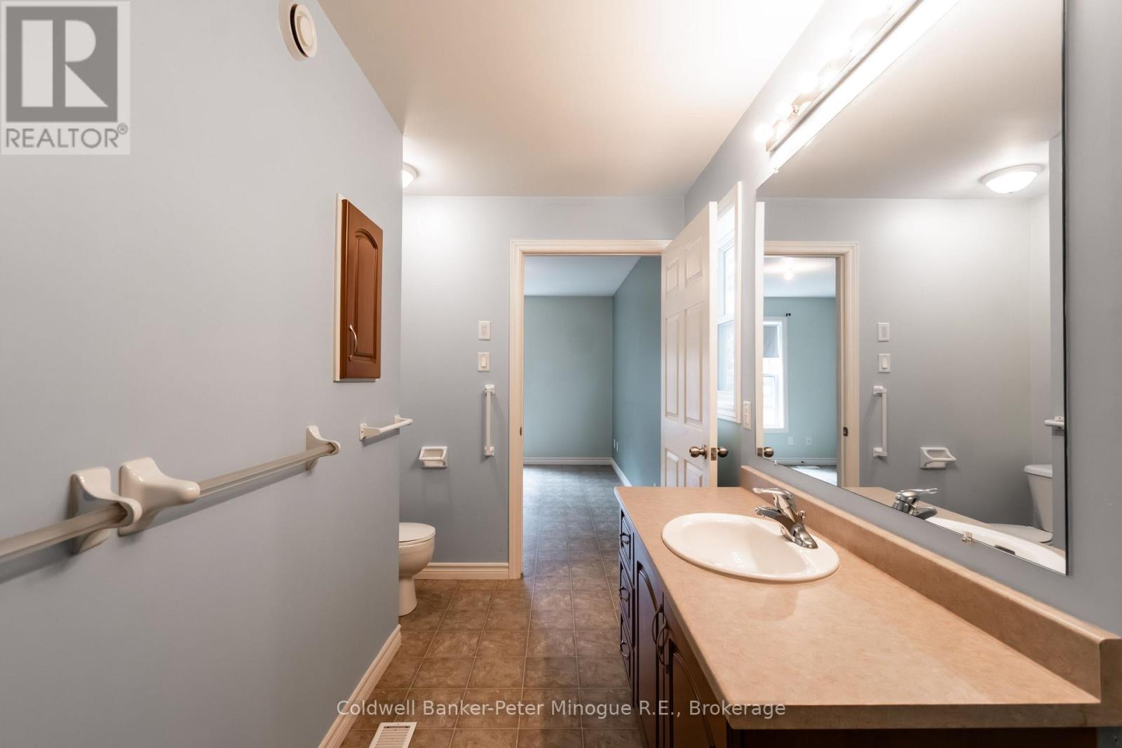 567 Sunset Cove Road, Callander, Ontario  P0H 1H0 - Photo 20 - X12593256