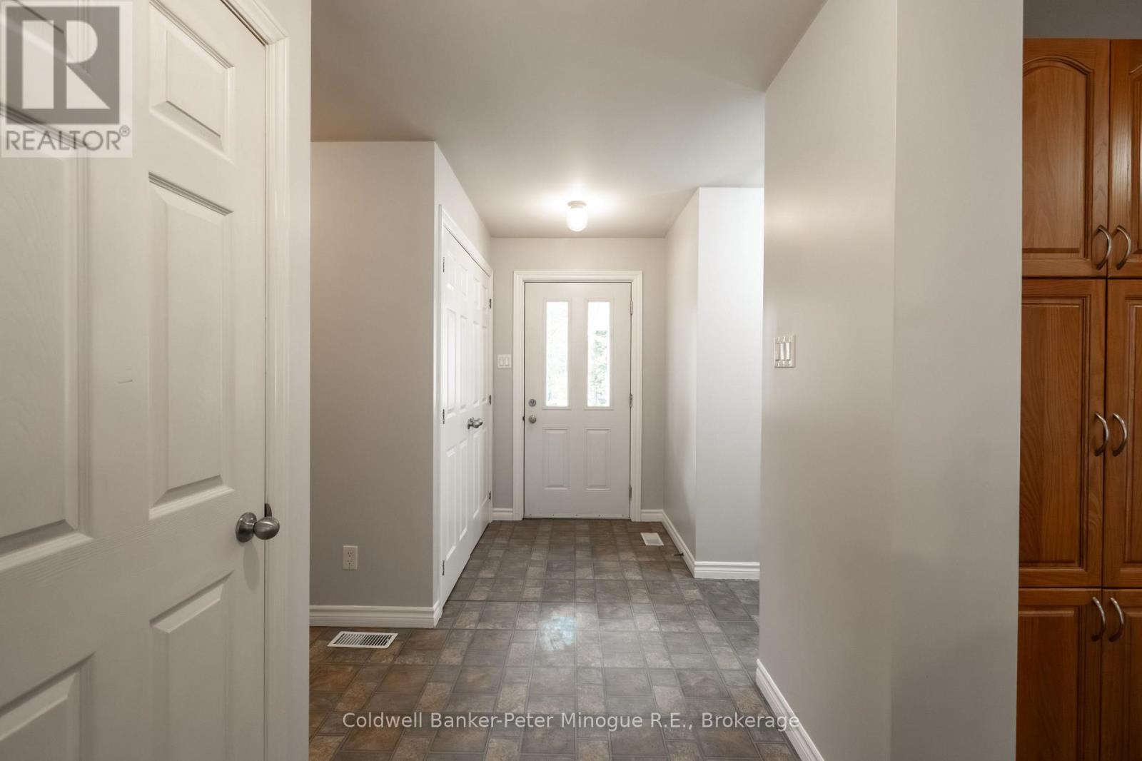 567 Sunset Cove Road, Callander, Ontario  P0H 1H0 - Photo 4 - X12593256