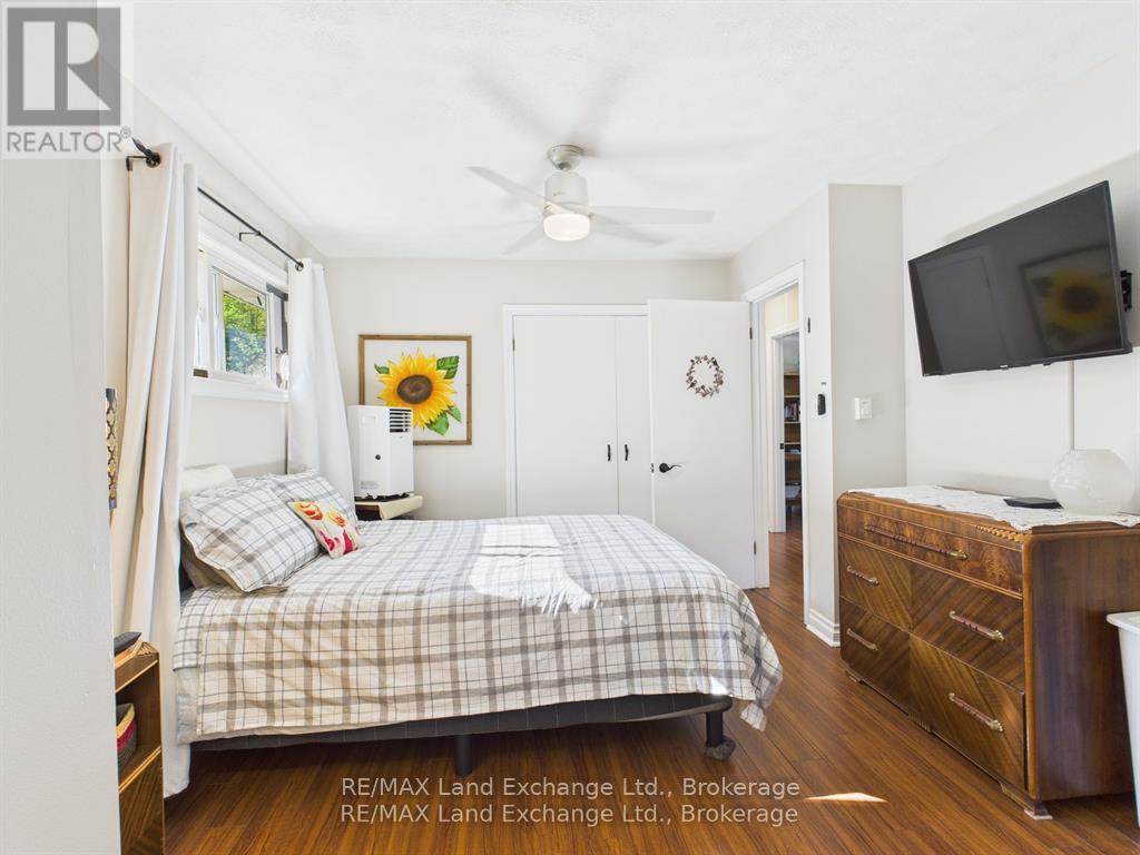 24 Boiler Beach Road, Huron-Kinloss, Ontario  N2Z 2L4 - Photo 9 - X12852810