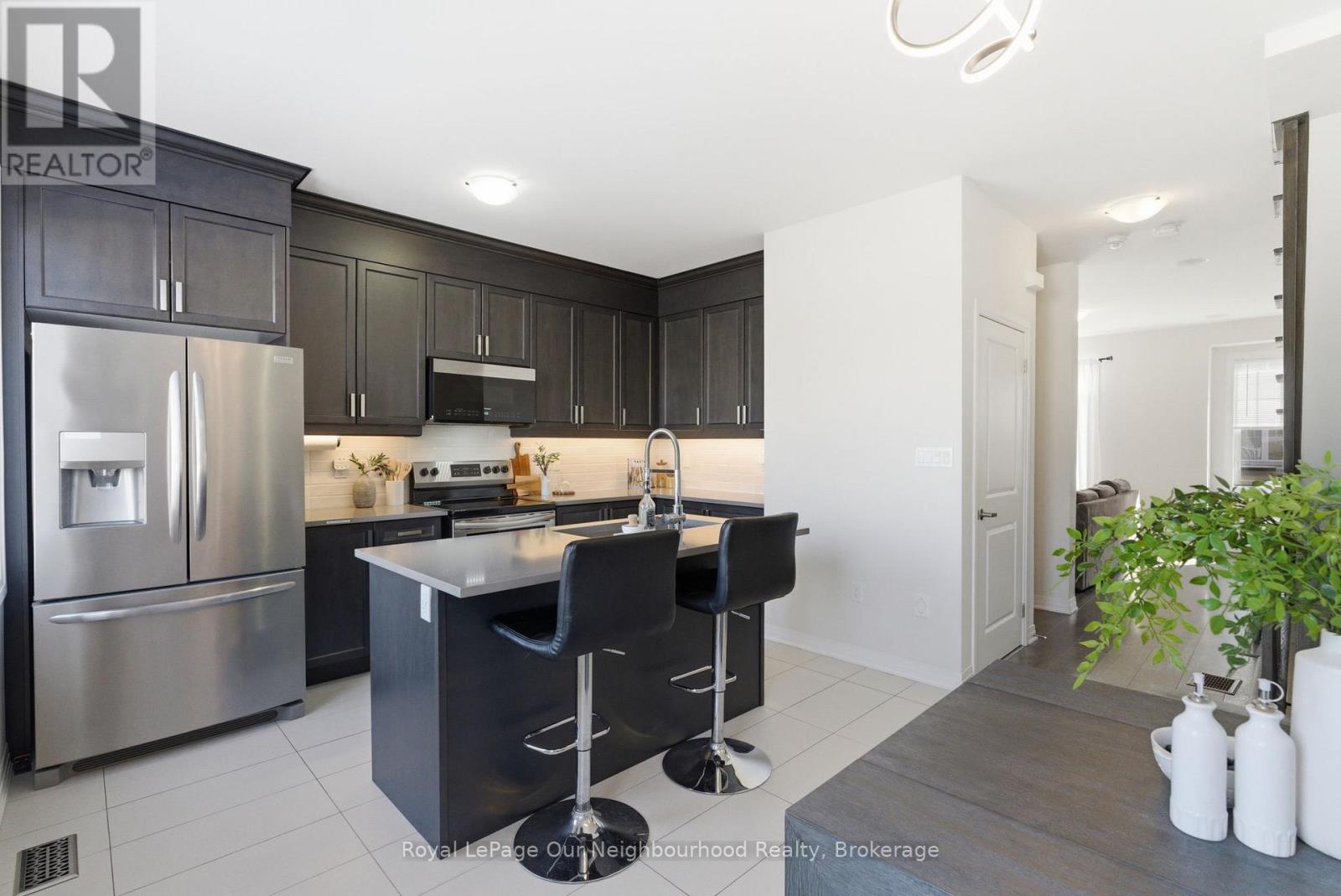 818 Atwater Path, Oshawa (Lakeview), Ontario  L1J 0E8 - Photo 12 - E12852778