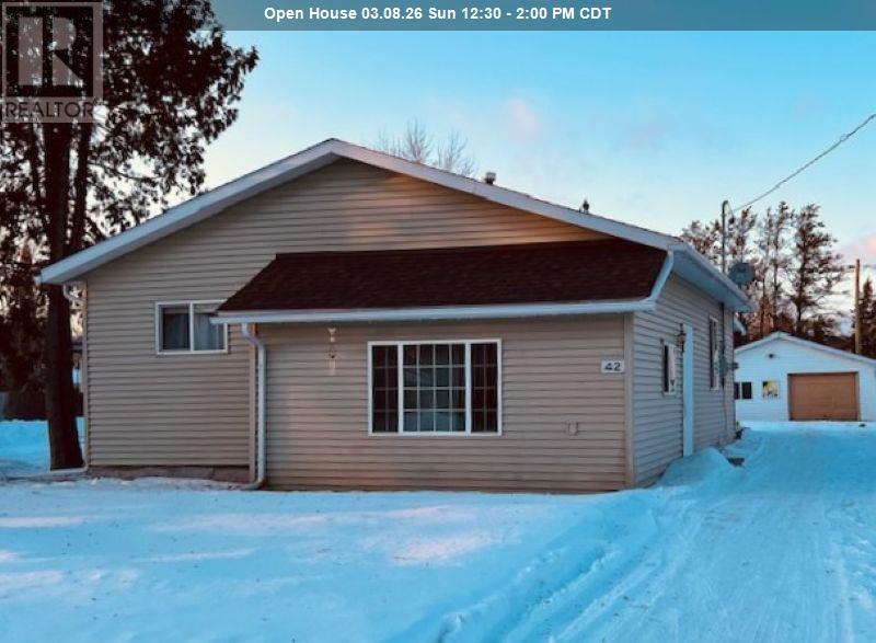 42 Hannah ST, emo, Ontario