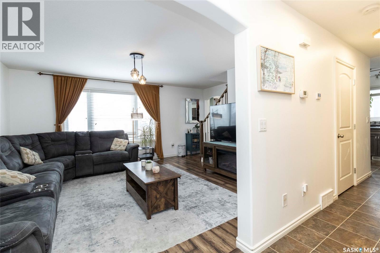 227 Macinnes Street, Saskatoon, Saskatchewan  S7T 0L6 - Photo 5 - SK029801