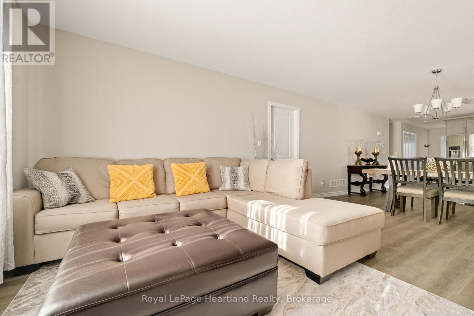 140 Lake Breeze Drive, Ashfield-Colborne-Wawanosh, Ontario  N7A 0C6 - Photo 14 - X12852846