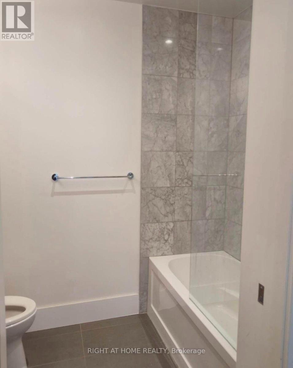 336 - 39 Queens Quay E, Toronto, Ontario  M5E 0A5 - Photo 15 - C12844498