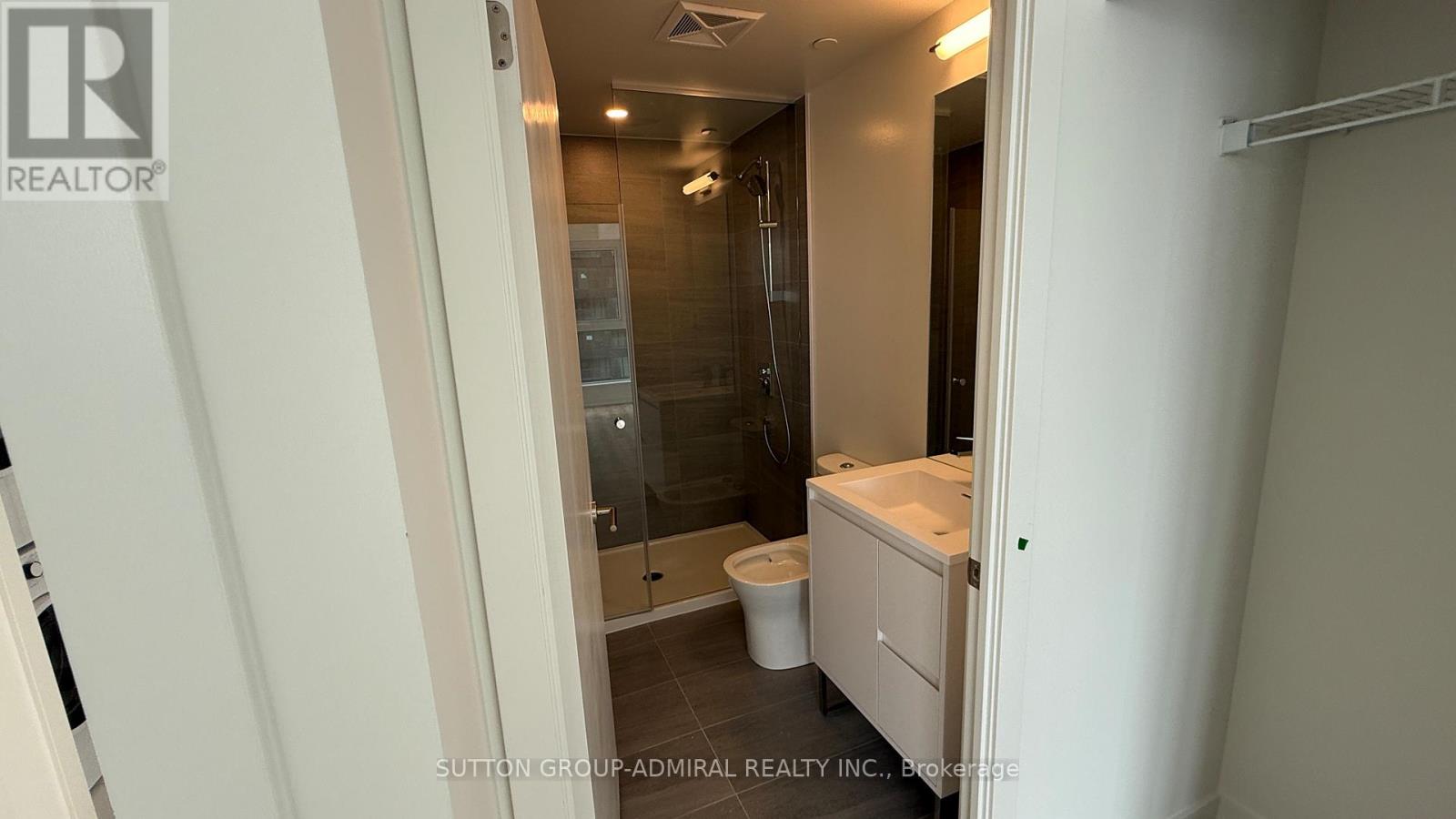 1602 - 1 Quarrington Lane, Toronto, Ontario  M3C 0S4 - Photo 11 - C12840502