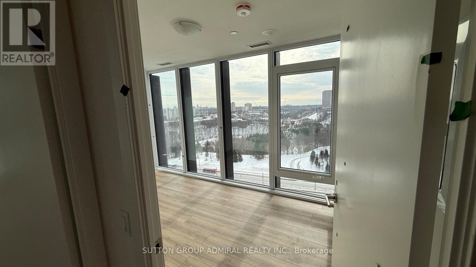 1602 - 1 Quarrington Lane, Toronto, Ontario  M3C 0S4 - Photo 12 - C12840502