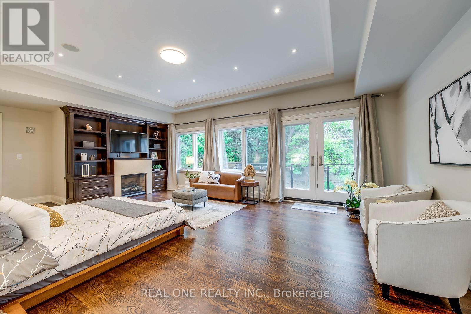 767 Parkland Avenue, Mississauga, Ontario  L5H 3G6 - Photo 24 - W12450419