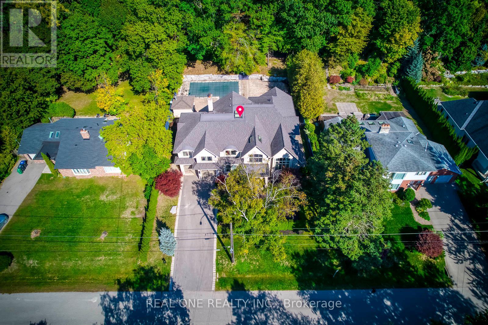 767 Parkland Avenue, Mississauga, Ontario  L5H 3G6 - Photo 2 - W12450419