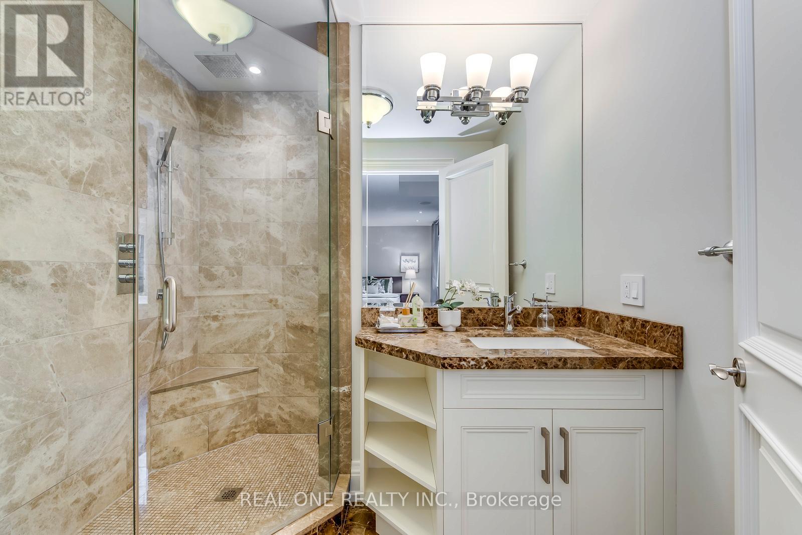 767 Parkland Avenue, Mississauga, Ontario  L5H 3G6 - Photo 34 - W12450419