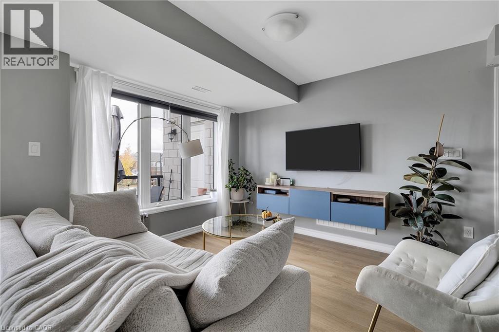 904 Apple Hill Lane, Kitchener, Ontario  N2R 1P6 - Photo 8 - 40810071