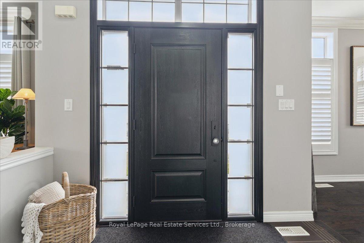 137 Irwin Avenue, Hamilton, Ontario  L9K 0G2 - Photo 4 - X12852806