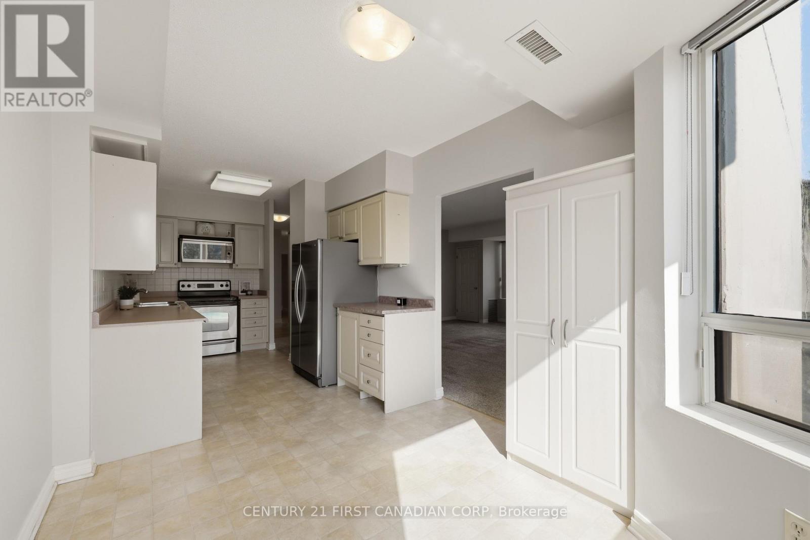 306 - 744 Wonderland Road S, London South, Ontario  N6K 4K3 - Photo 12 - X12852782