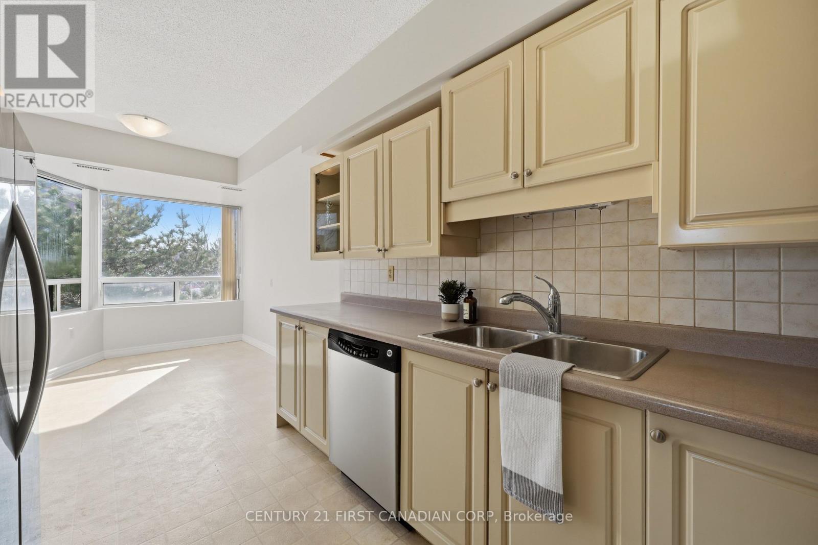 306 - 744 Wonderland Road S, London South, Ontario  N6K 4K3 - Photo 15 - X12852782