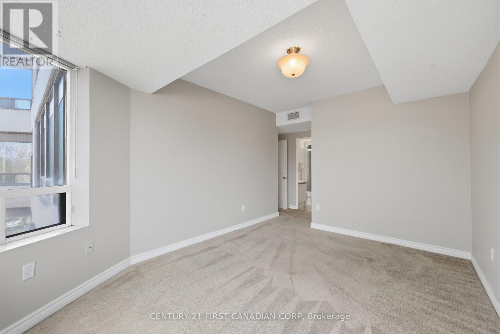 306 - 744 Wonderland Road S, London South, Ontario  N6K 4K3 - Photo 20 - X12852782