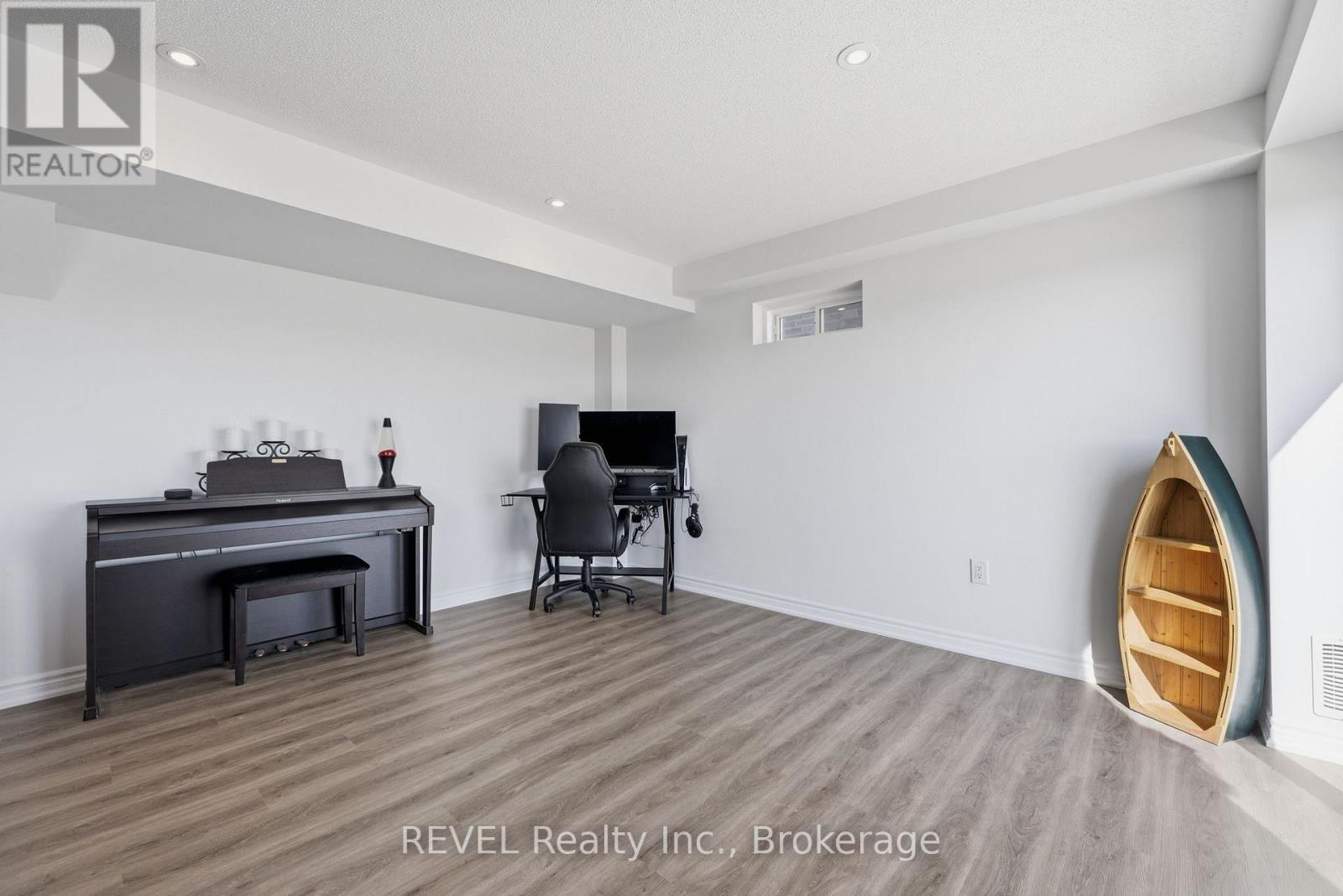 50 Shoreview Drive, Welland, Ontario  L3B 0H2 - Photo 33 - X12852848