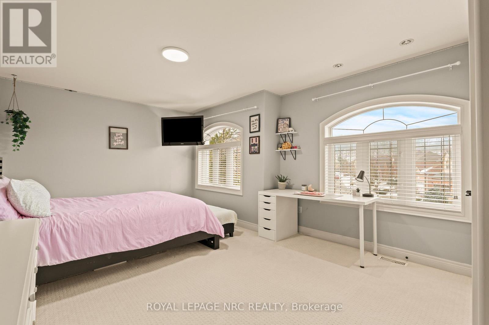 63 Terrace Drive, Grimsby, Ontario  L3M 1B6 - Photo 25 - X12852850