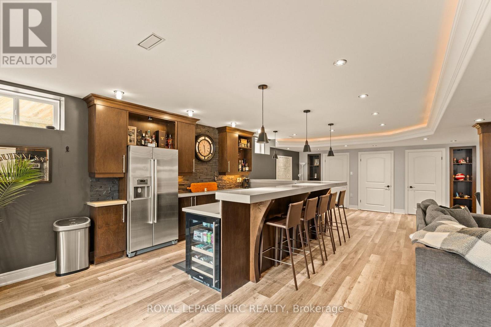 63 Terrace Drive, Grimsby, Ontario  L3M 1B6 - Photo 34 - X12852850