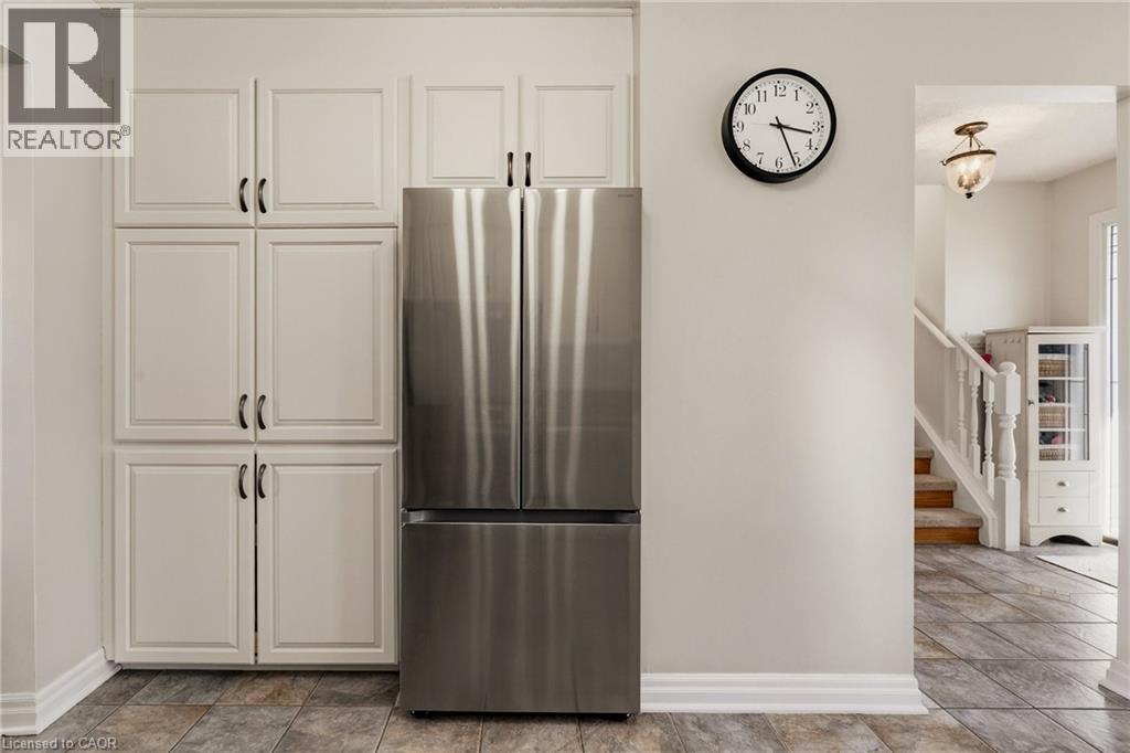 15 Blue Forest Drive, Grimsby, Ontario  L3M 4R4 - Photo 13 - 40776008