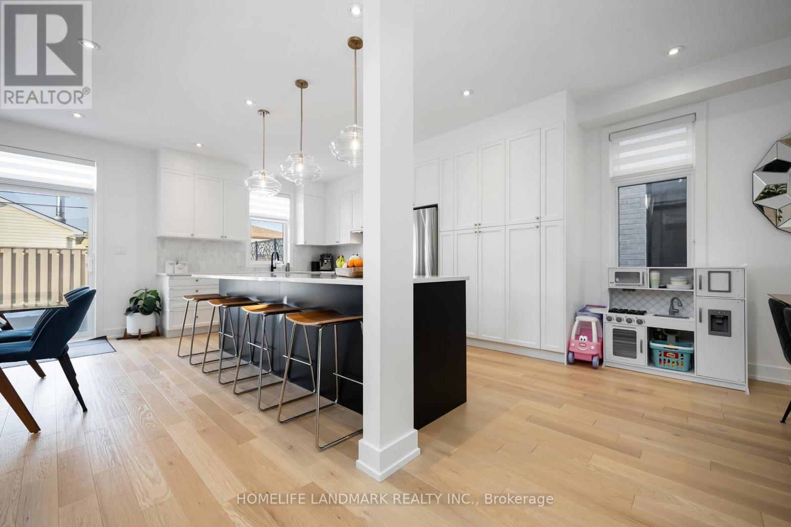 1330 Gull Crossing, Pickering, Ontario L1W 0B7 - Photo 11 - E12852832