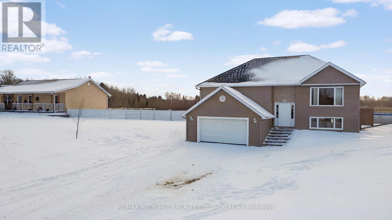 2431 Eady Road, Horton, Ontario  K7V 3Z6 - Photo 2 - X12852856