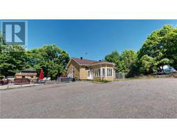 129 Maple, Kagawong, Ontario