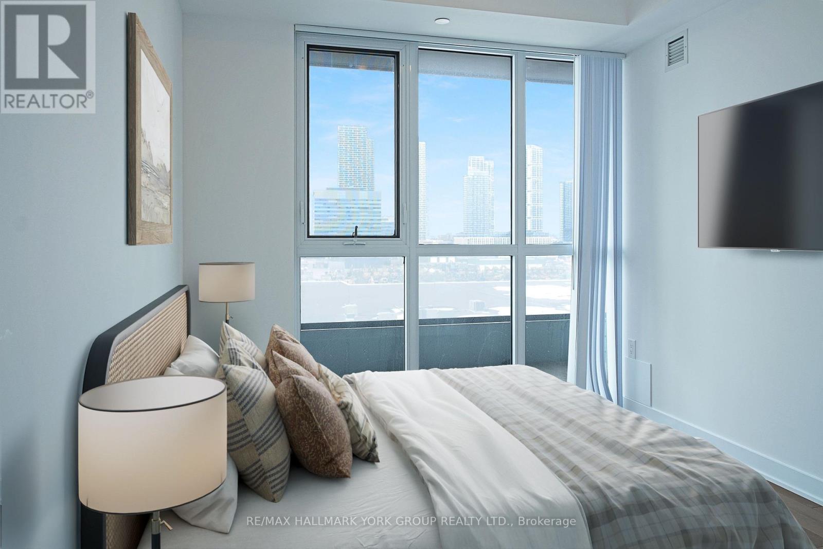 720 - 10 Honeycrisp Crescent, Vaughan (Vaughan Corporate Centre), Ontario  L4K 0M7 - Photo 2 - N12852774