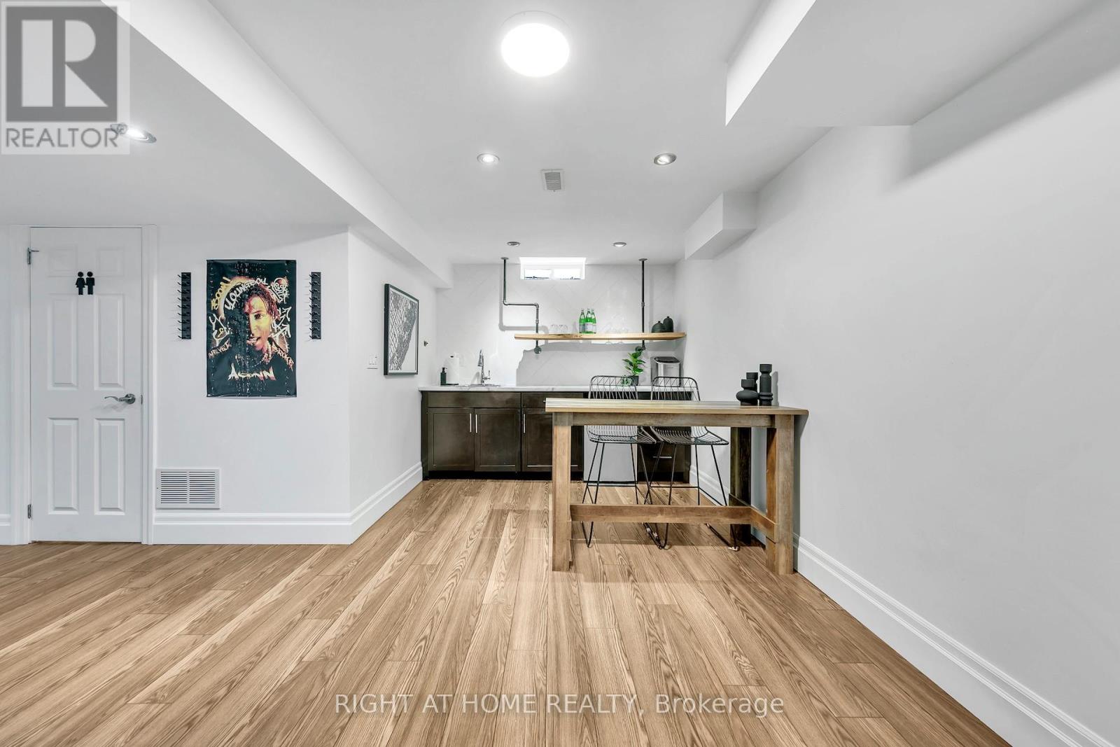 3342 Moses Way, Burlington, Ontario  L7M 0L5 - Photo 36 - W12852842