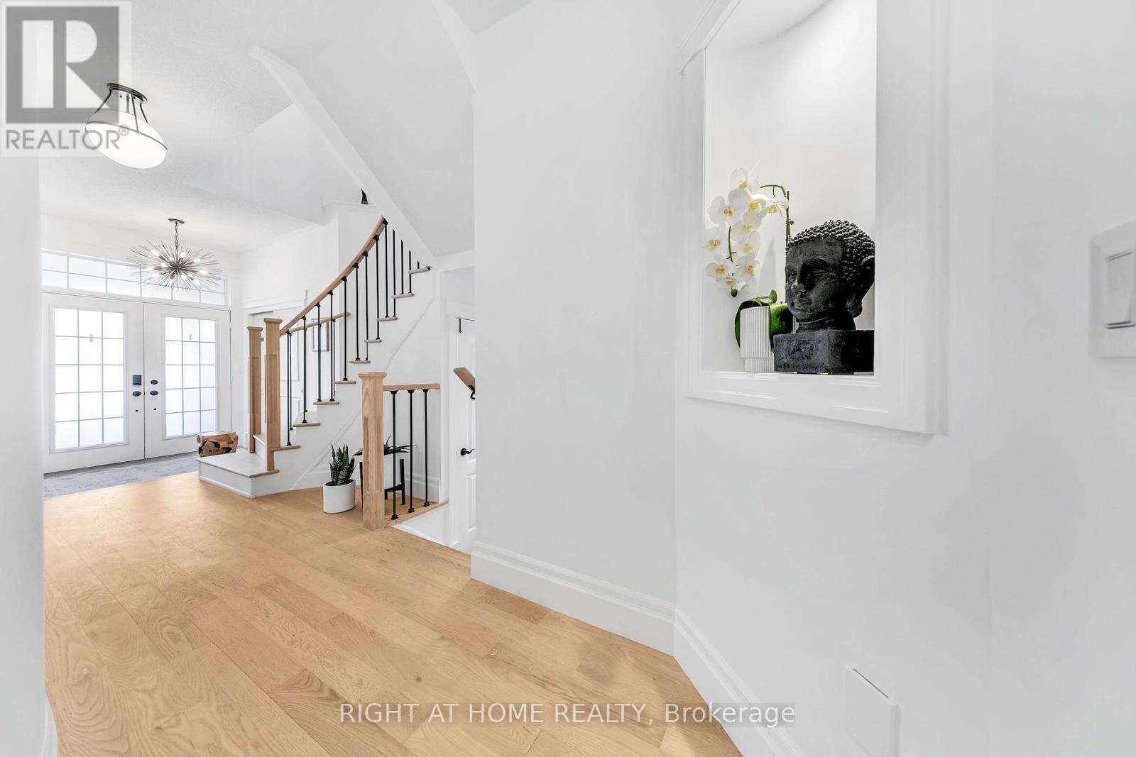 3342 Moses Way, Burlington, Ontario  L7M 0L5 - Photo 6 - W12852842