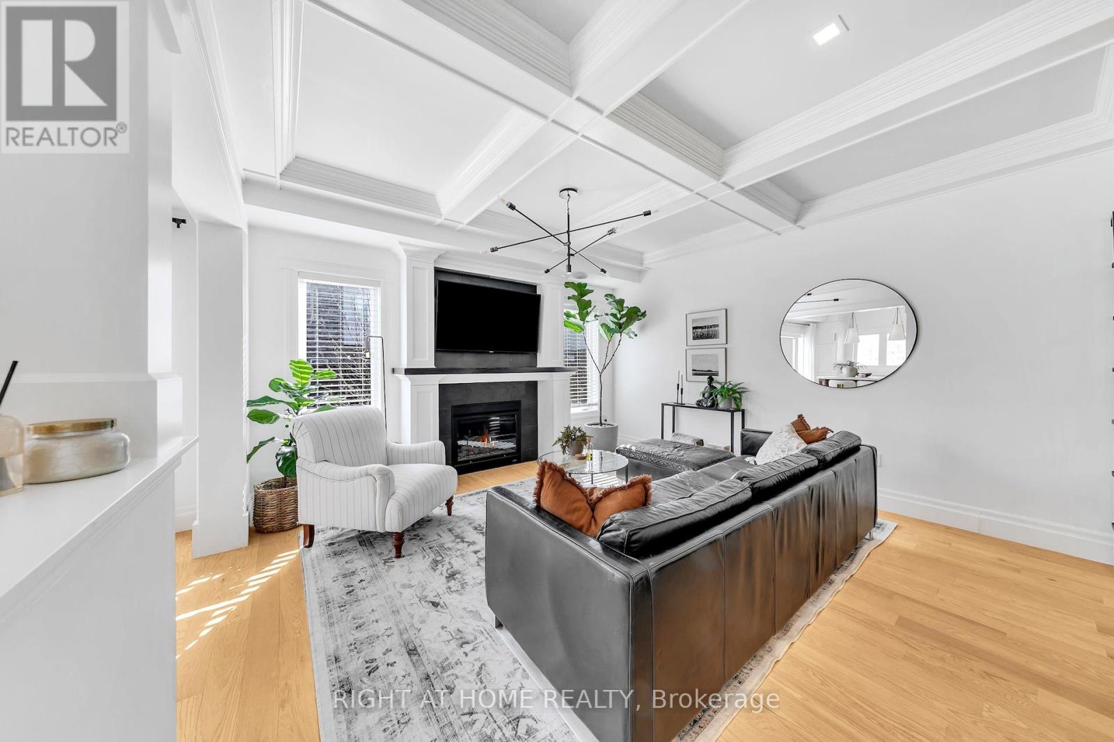 3342 Moses Way, Burlington, Ontario  L7M 0L5 - Photo 8 - W12852842