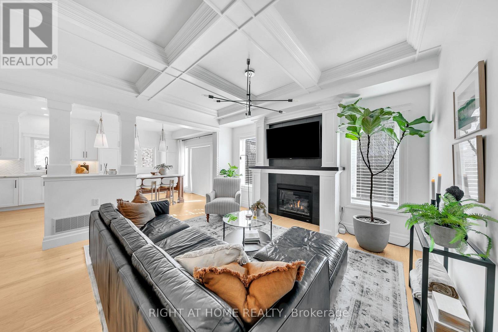 3342 Moses Way, Burlington, Ontario  L7M 0L5 - Photo 9 - W12852842