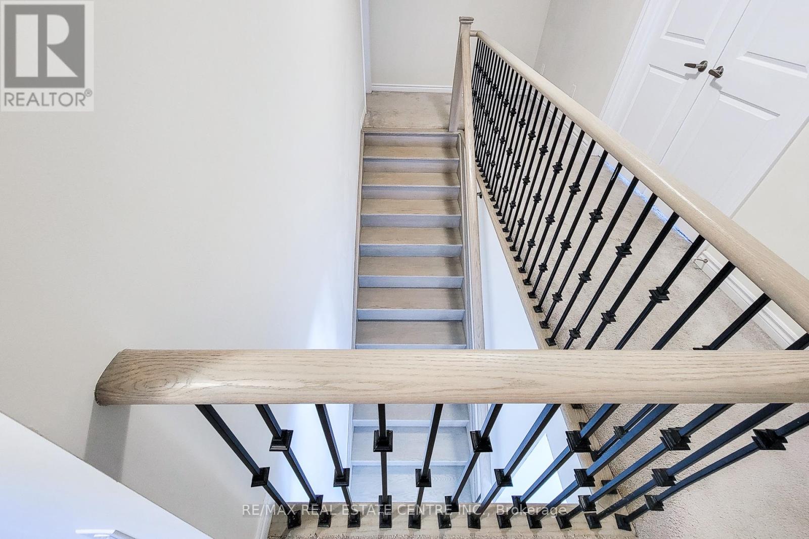 23 Hawick Crescent, Haldimand, Ontario  N3W 0G6 - Photo 22 - X12852802