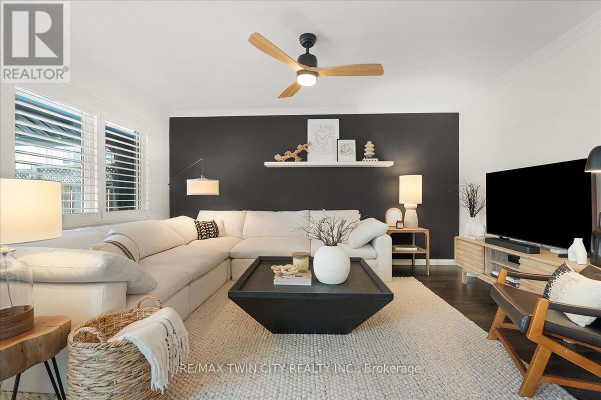 48 Manhattan Circle, Cambridge, Ontario  N3C 0C4 - Photo 10 - X12852814