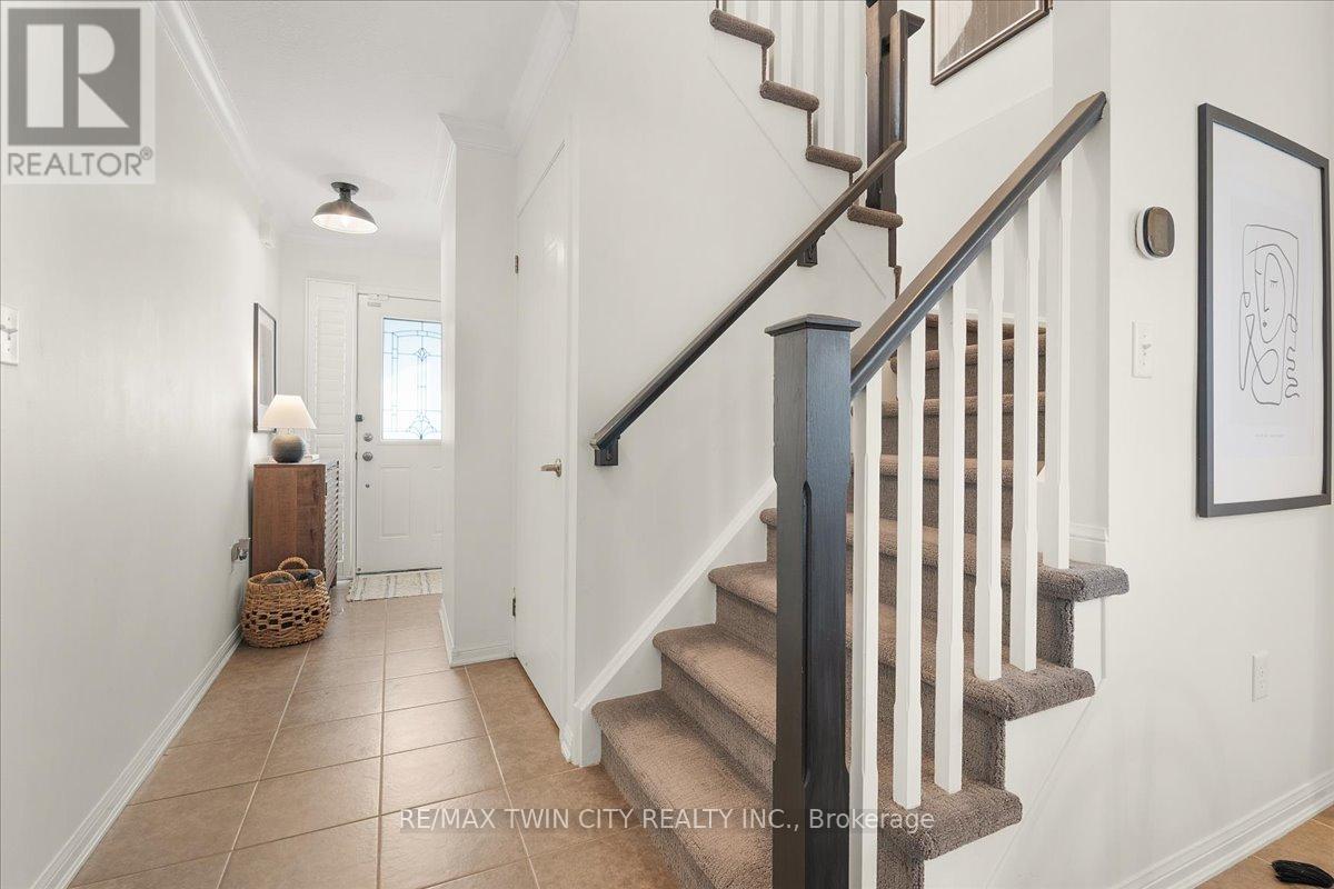 48 Manhattan Circle, Cambridge, Ontario  N3C 0C4 - Photo 18 - X12852814