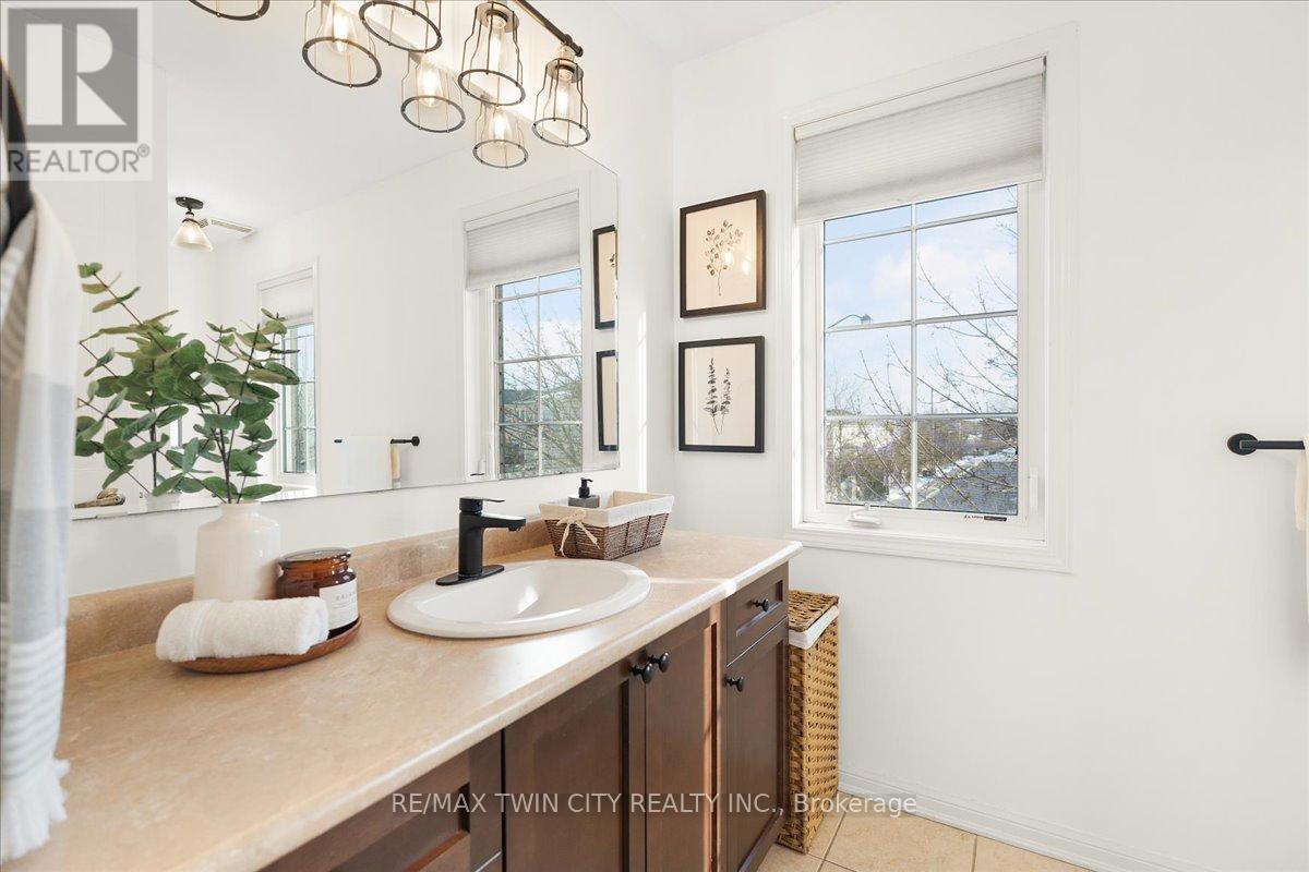 48 Manhattan Circle, Cambridge, Ontario  N3C 0C4 - Photo 30 - X12852814