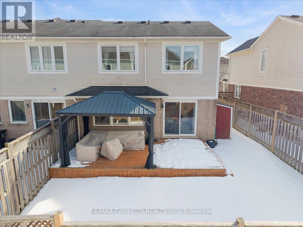 48 Manhattan Circle, Cambridge, Ontario  N3C 0C4 - Photo 43 - X12852814