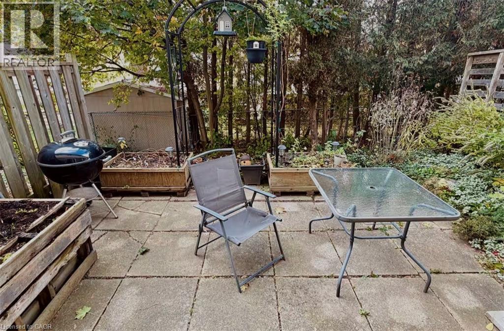 279 Bluevale Street N, Waterloo, Ontario  N2J 4L8 - Photo 3 - 40807772