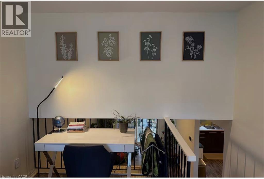 279 Bluevale Street N, Waterloo, Ontario  N2J 4L8 - Photo 4 - 40807772