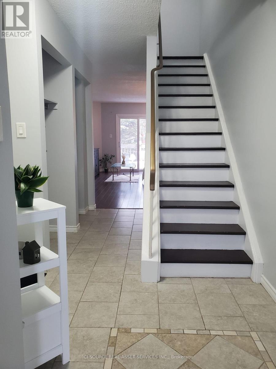 19 - 210 Highland Crescent, Kitchener, Ontario  N2M 5H7 - Photo 2 - X12842756