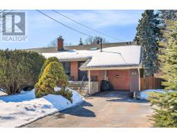 142 THREE VALLEYS DRIVE, Toronto, Ontario