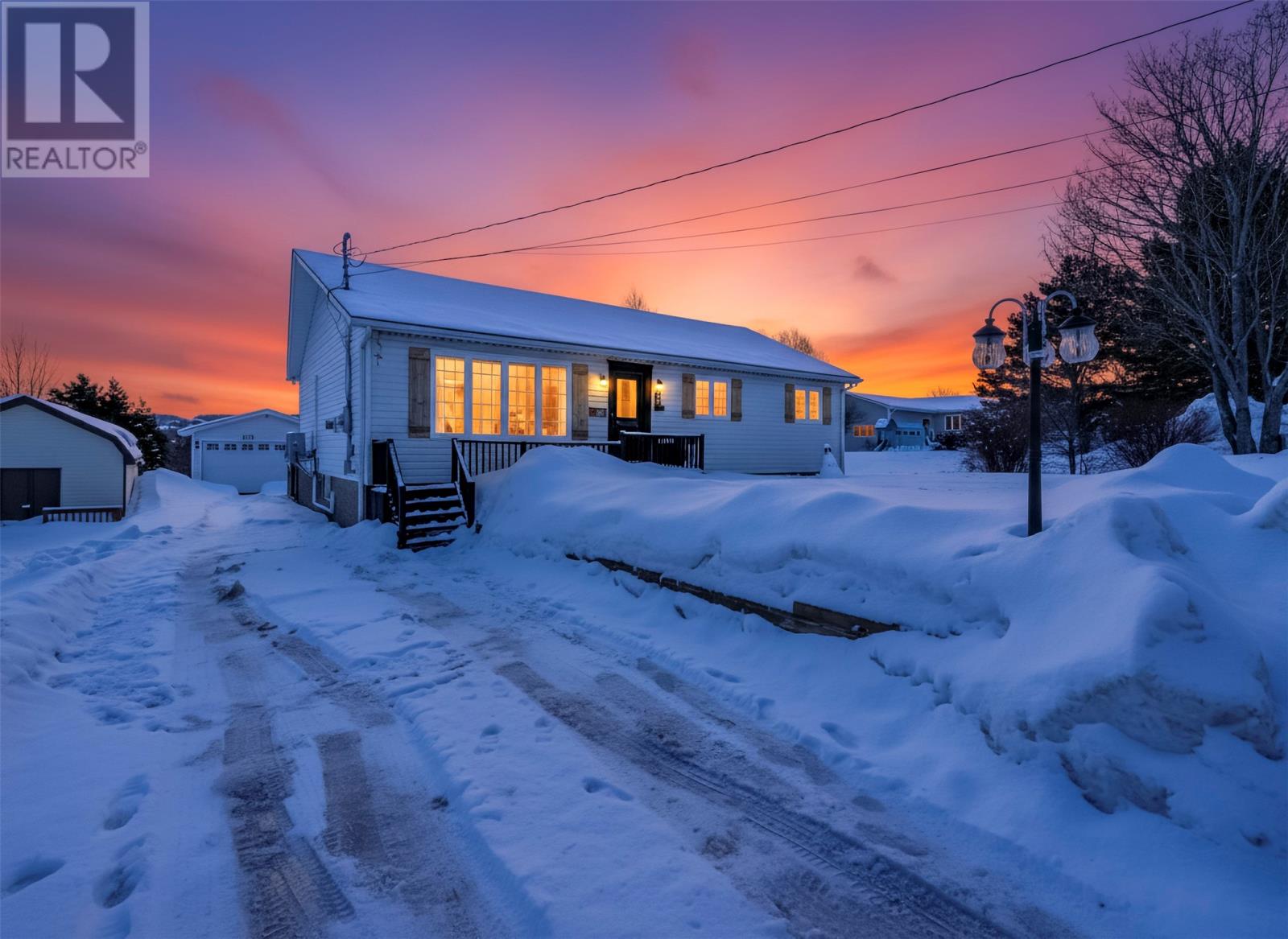 47 Irishtown Road, Carbonear, Newfoundland & Labrador  A1Y 1A7 - Photo 1 - 1295017