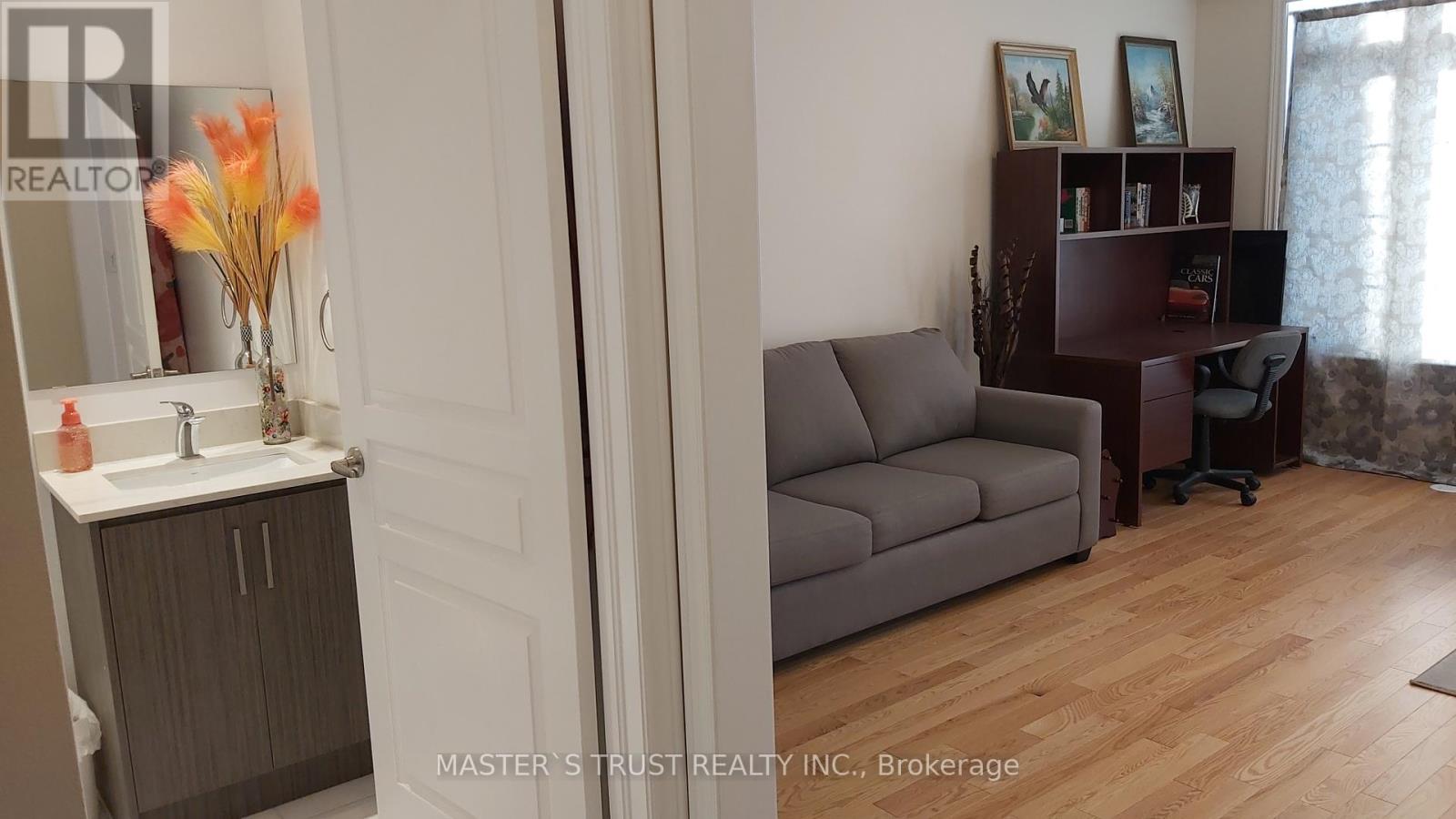 9345 Kennedy Road Road, Markham (Berczy), Ontario  L6C 0W5 - Photo 7 - N12852904