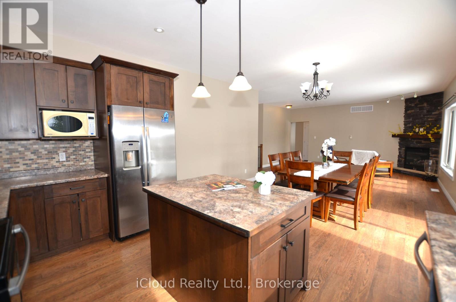 25 Rue Vanier, Tiny, Ontario  L9M 0J2 - Photo 17 - S12852874