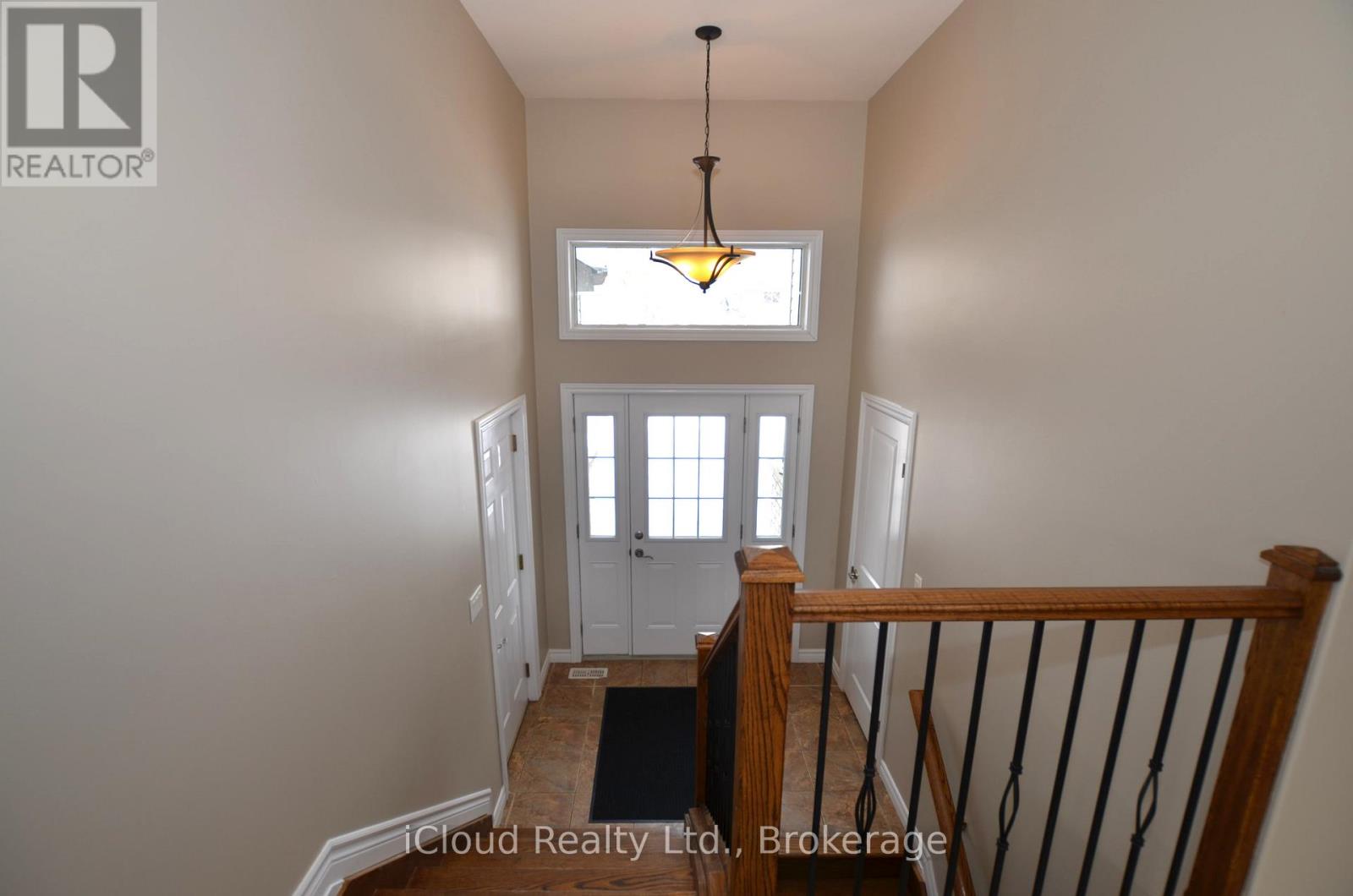 25 Rue Vanier, Tiny, Ontario  L9M 0J2 - Photo 3 - S12852874