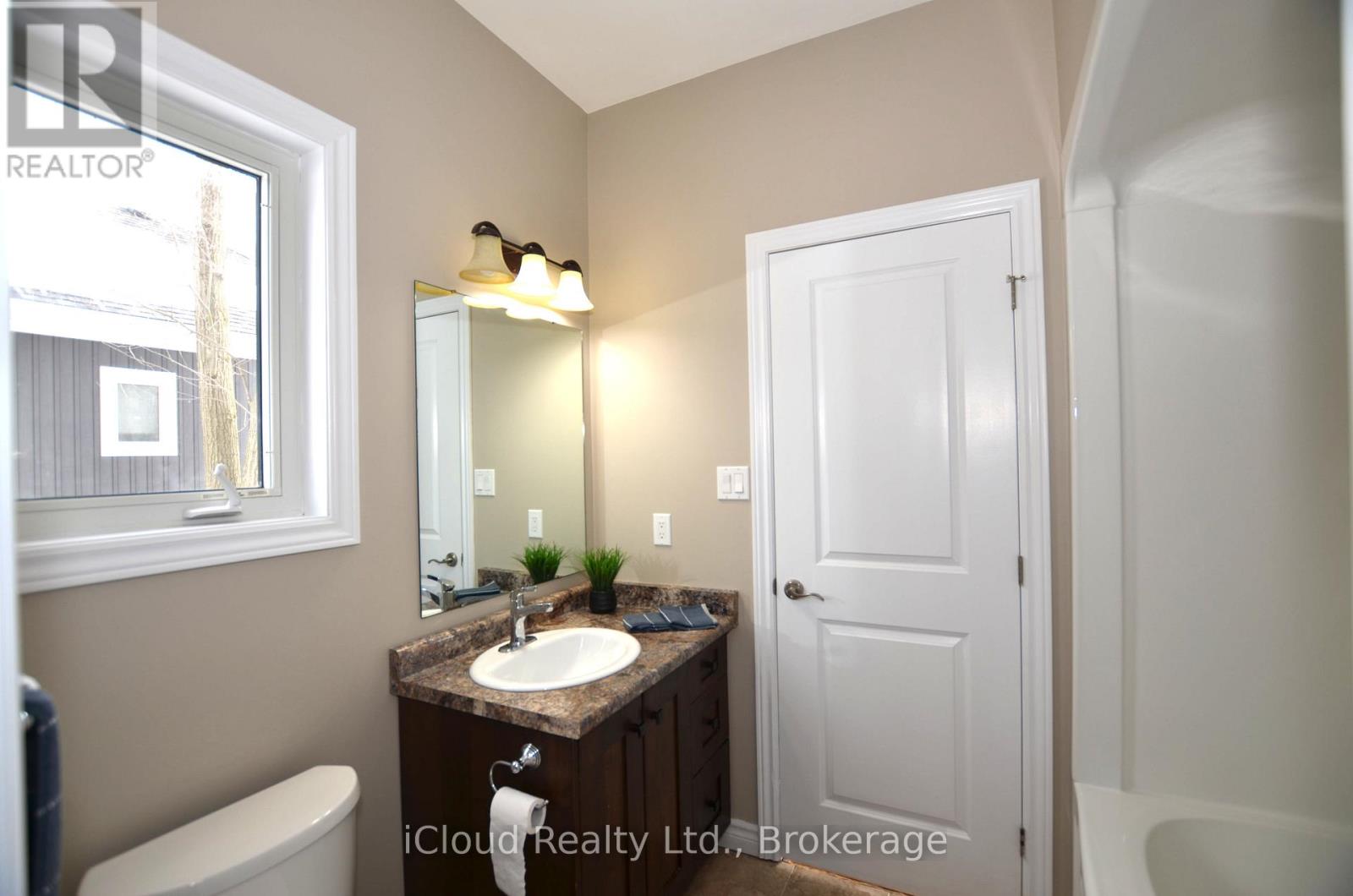 25 Rue Vanier, Tiny, Ontario  L9M 0J2 - Photo 31 - S12852874