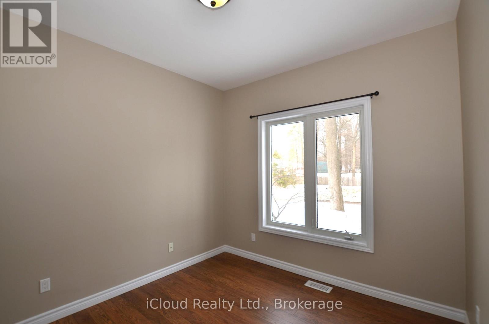 25 Rue Vanier, Tiny, Ontario  L9M 0J2 - Photo 34 - S12852874